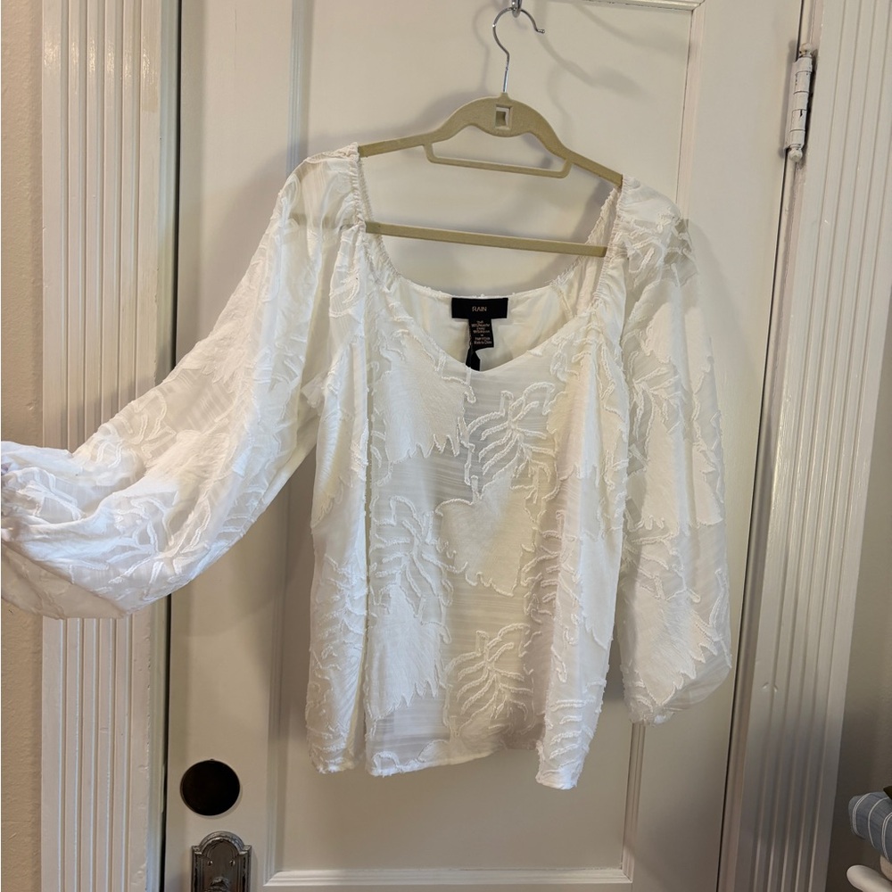 Elegant White Puff Sleeve Blouse